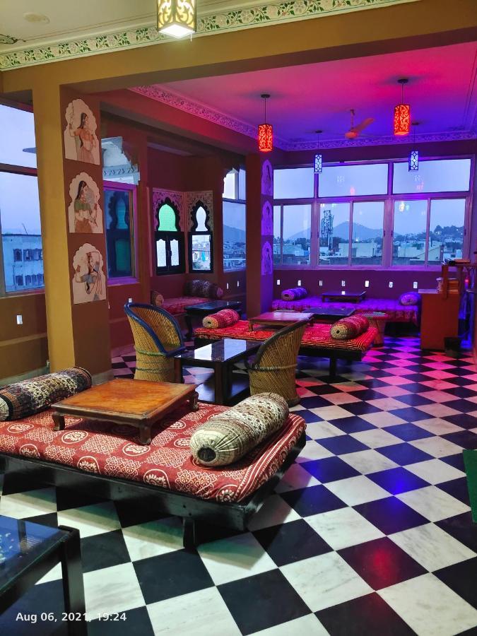 The Rustic Monk Hostel Удайпур Екстериор снимка